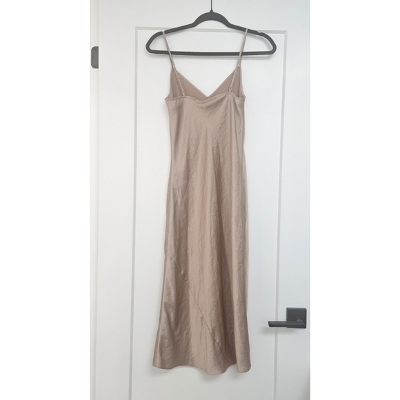 WILFRED Only Slip Midi Dress Marmont Champagne Satin XXS Aritzia NWT - Picture 6 of 6